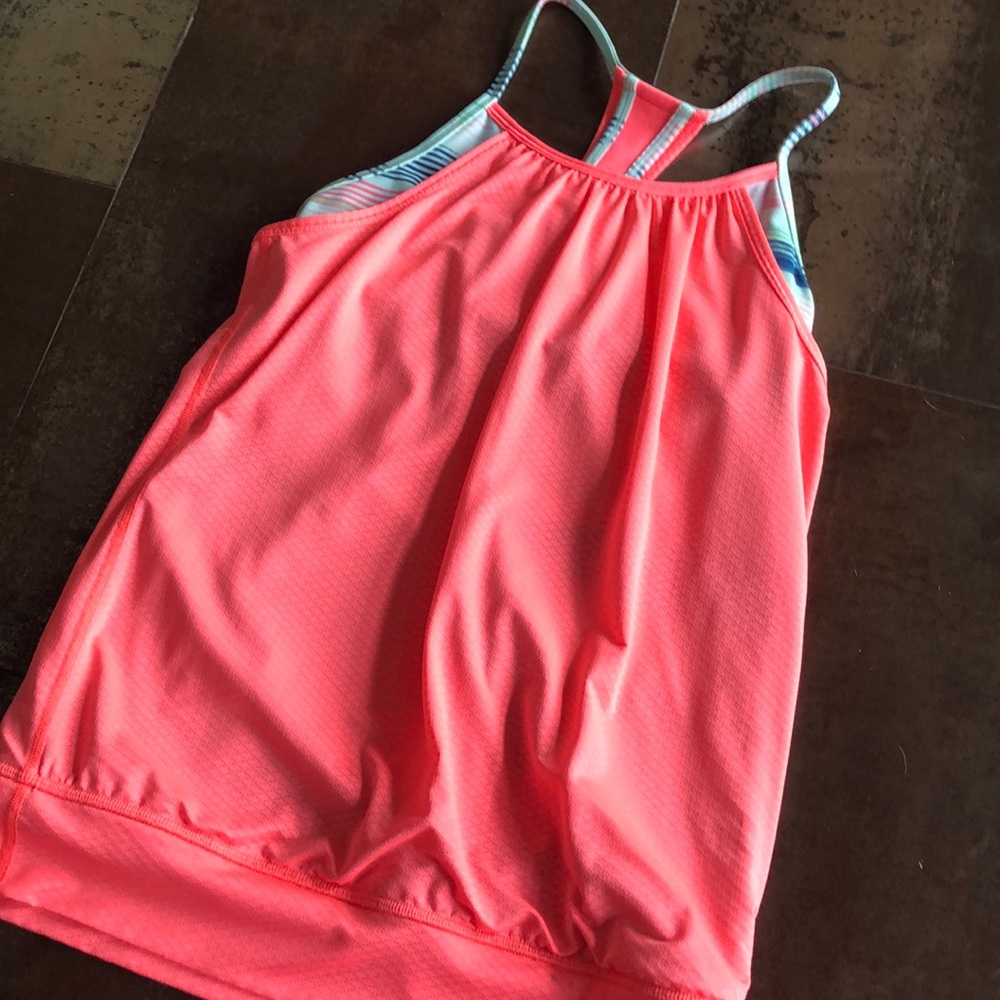 Tank top w/ built in bra